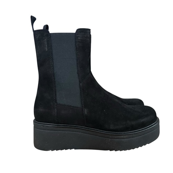 Vagabond Shoes - Vagabond Tara Black Platform Chelsea Style Boots